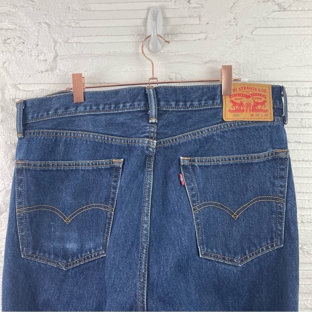 Levi's Men's 505 Straight Jeans Medium Wash 100% Cotton Waist 36 - Picture 10 of 15